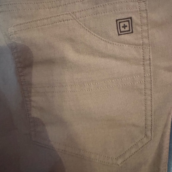 5.11 Tactical Pants - Men’s Khaki Multi Pocketed Size 36x32  [3 front pockets] - Picture 9 of 10
